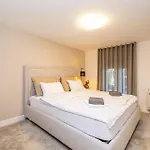 Siora Apartmán *