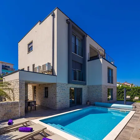 Siora Apartment